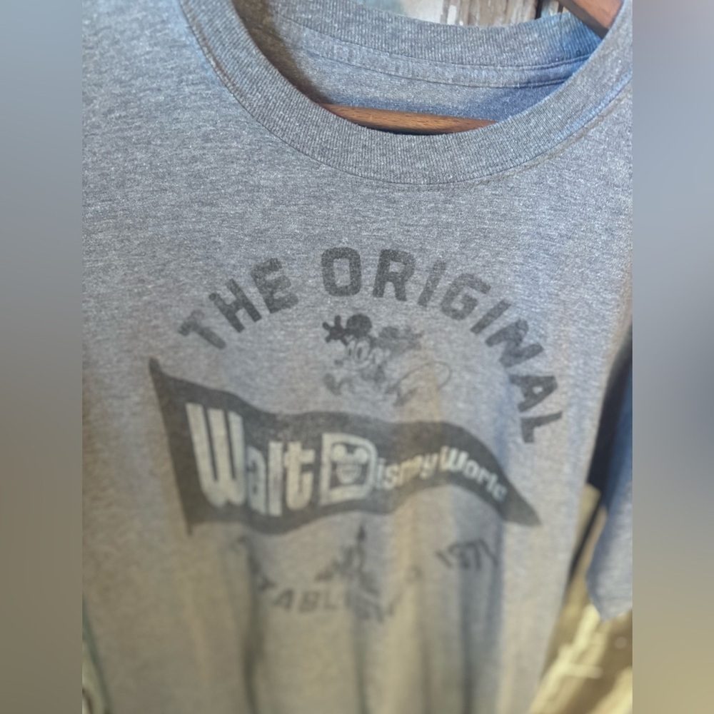 Disney Parks The Orniginal Mickey Tshirt Size Medium - Picture 2 of 4
